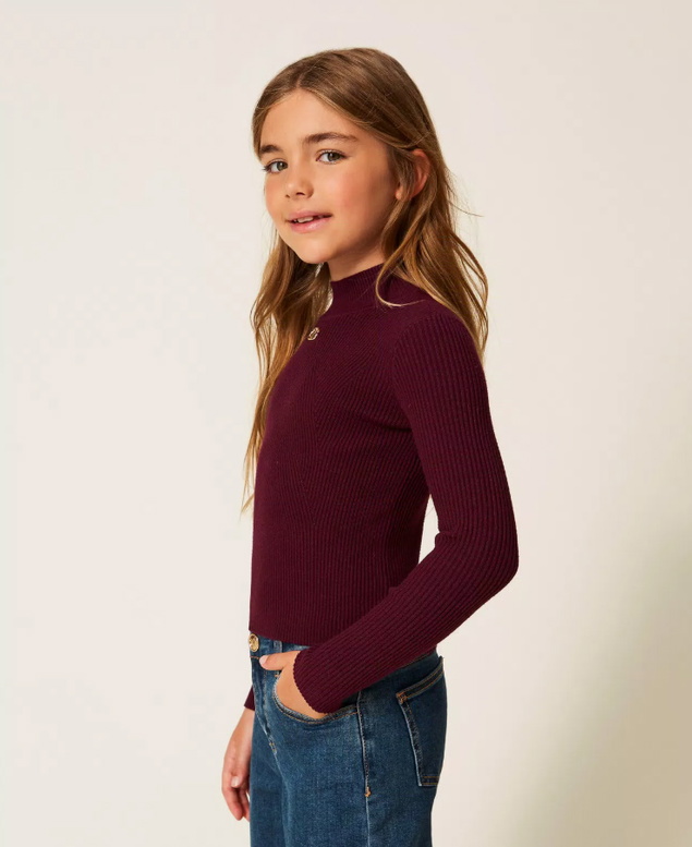 Twinset Milano girls fijngebreid col truitje met goud logo in de kleur burgundy bordeaux rood