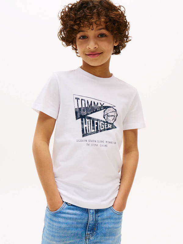 Tommy Hilfiger kids boys textured graphic print tee t-shirt in de kleur wit