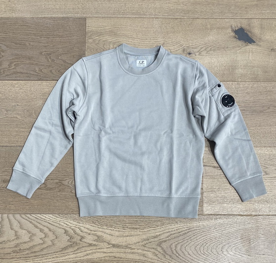 CP Company undersixteen boys crewneck sweater met lens in de kleur lichtgrijs
